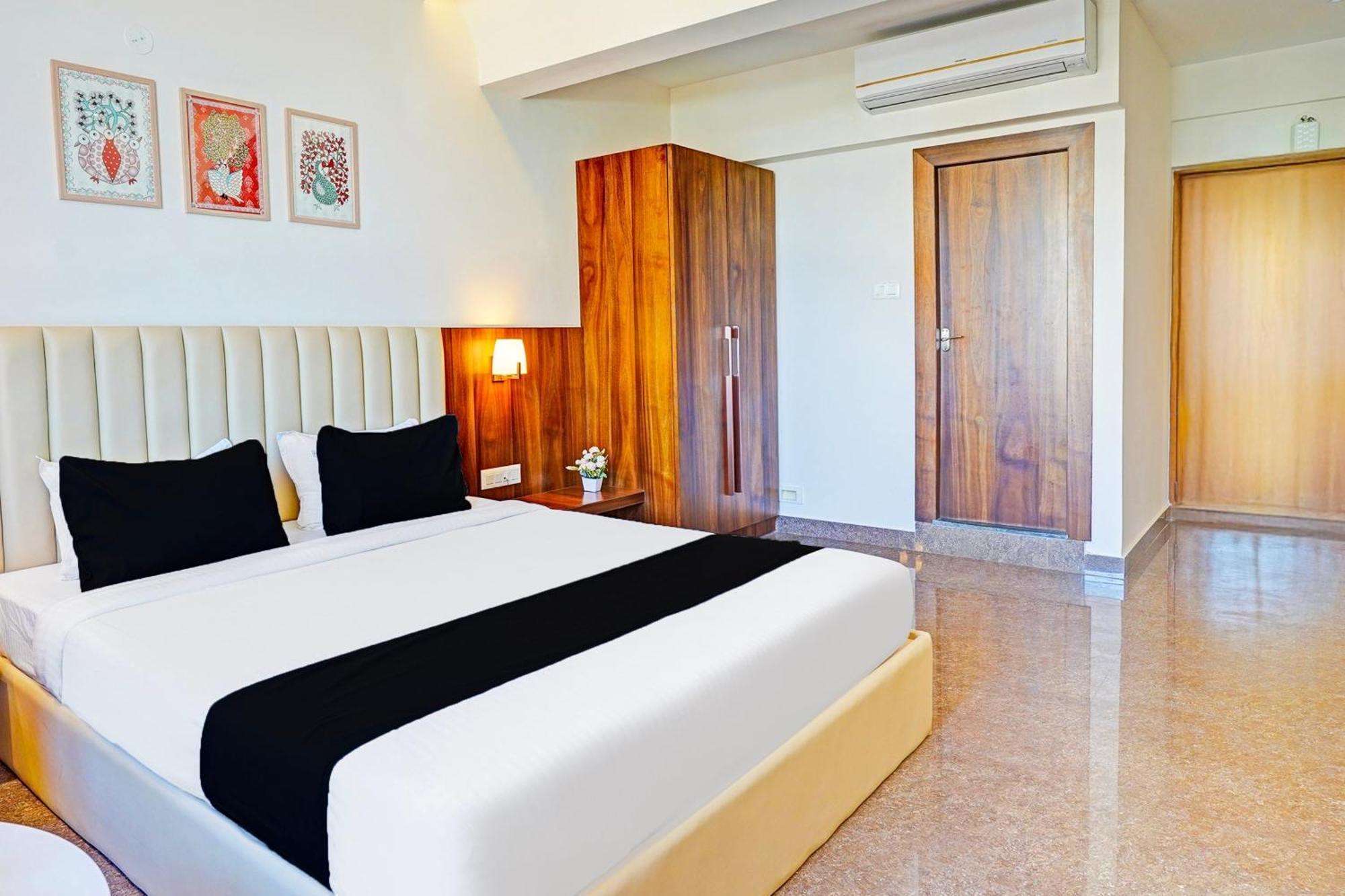 Super Townhouse Oak Electronic City Formerly Hotel Trubell Kammasandra 외부 사진