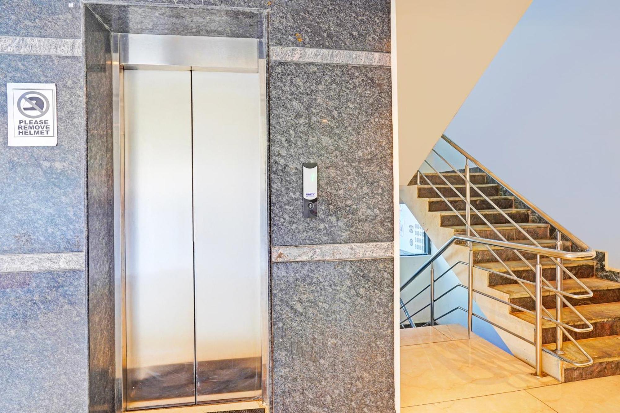 Super Townhouse Oak Electronic City Formerly Hotel Trubell Kammasandra 외부 사진