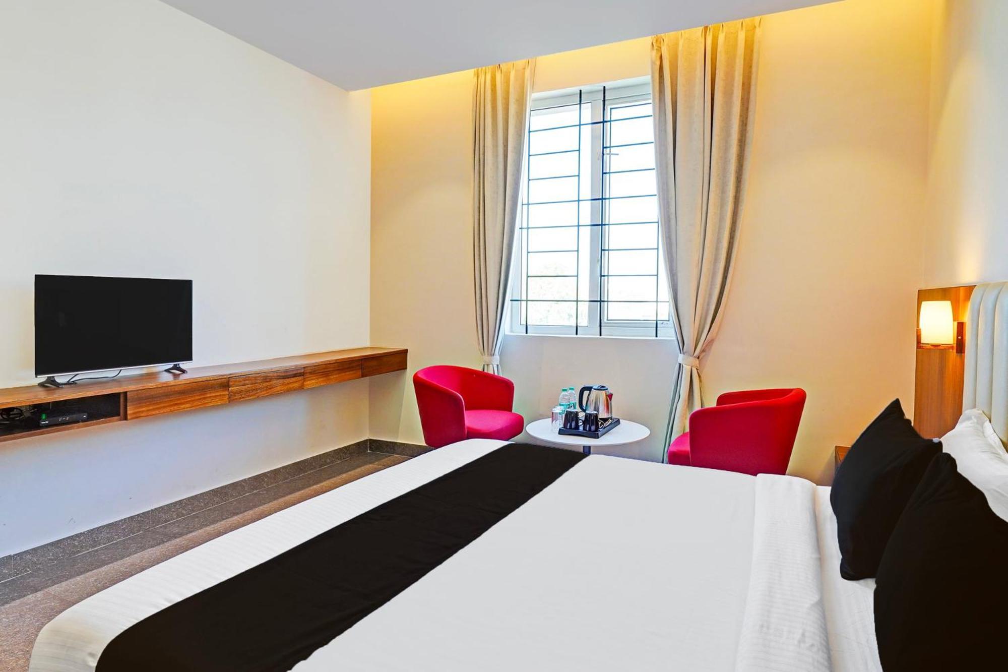 Super Townhouse Oak Electronic City Formerly Hotel Trubell Kammasandra 외부 사진