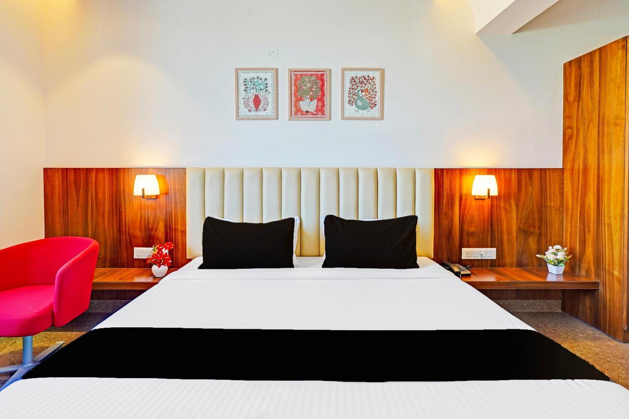 Super Townhouse Oak Electronic City Formerly Hotel Trubell Kammasandra 외부 사진