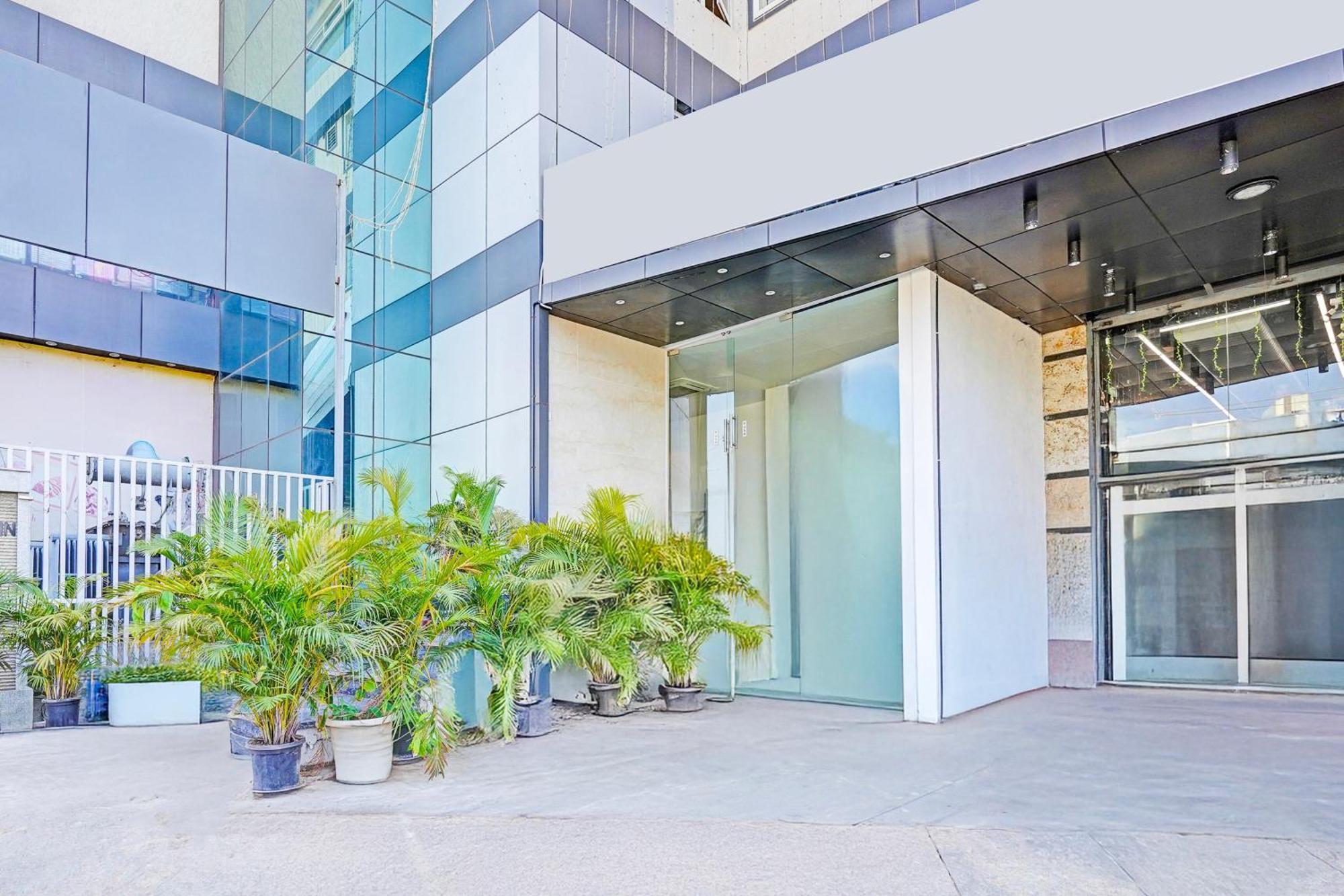 Super Townhouse Oak Electronic City Formerly Hotel Trubell Kammasandra 외부 사진